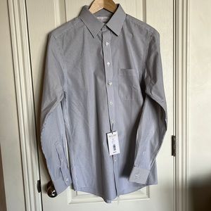 Slim fit dress shirt